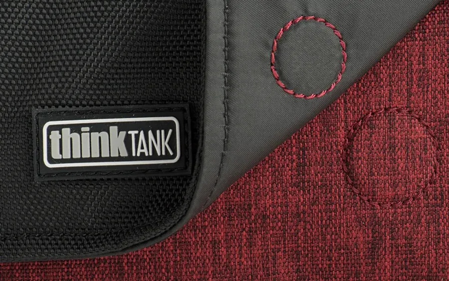 Torba fotograficzna ThinkTank Mirrorless Mover 5 Deep Red
